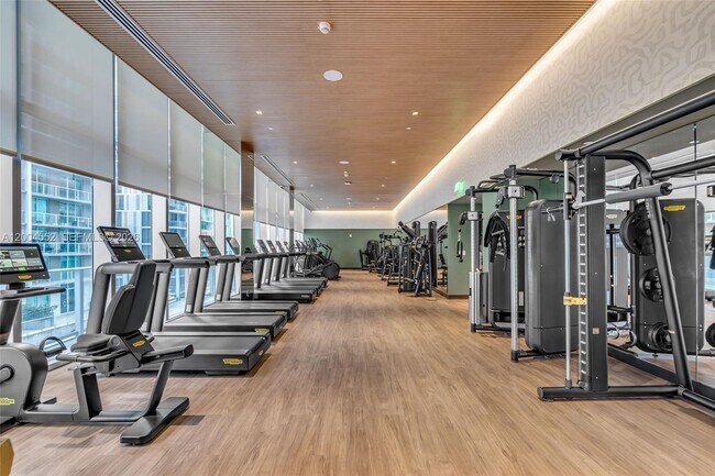 Building Photo - 77 SE 5th St