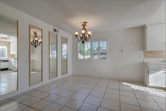 Building Photo - 16755 Parthenia St