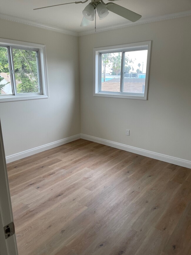 Building Photo - 4028 Tilden Ave