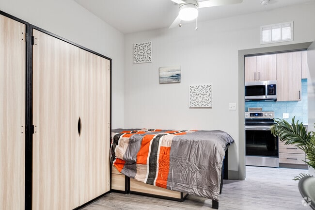 B1 - 2BR, 2BA - 802SF - Point North