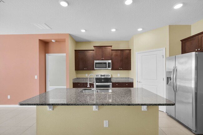 Building Photo - 3/2 Home In Upscale 55+ Gated Community