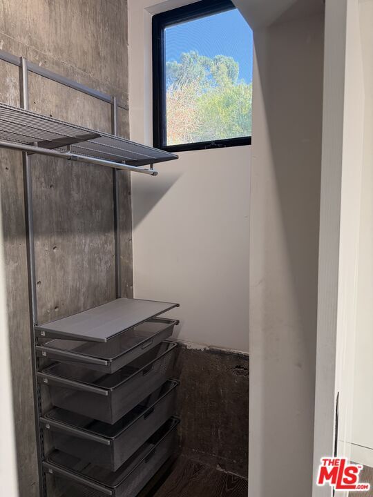 Building Photo - 4517 Cleland Ave