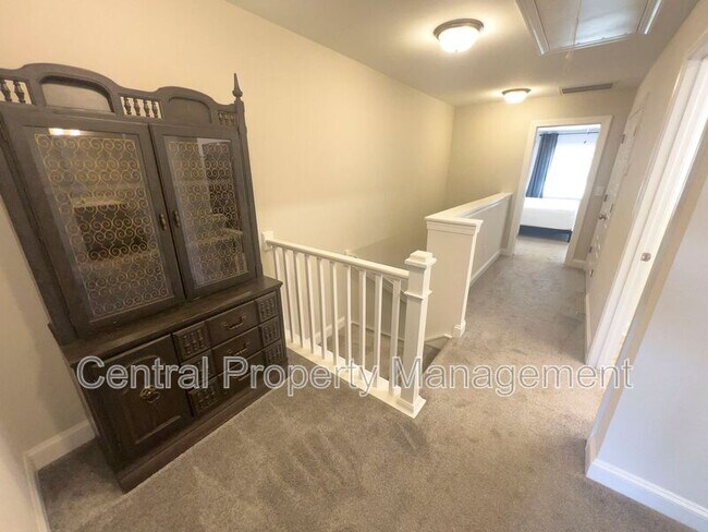 Building Photo - 22 Camden Wds Trl