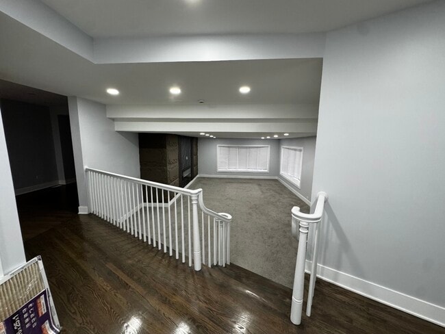 Building Photo - 14621 S Bell Rd