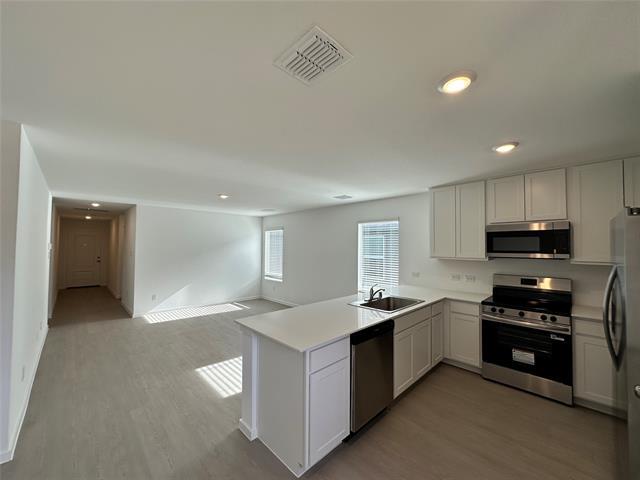 Building Photo - 6804 Haines Dr