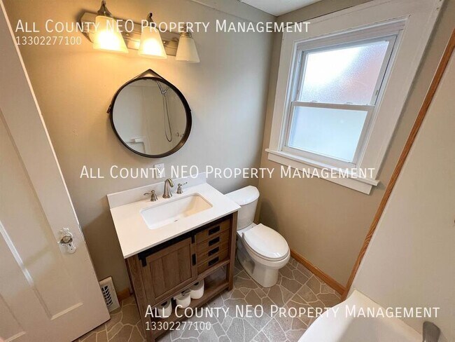 Building Photo - 1442 Cordova Ave