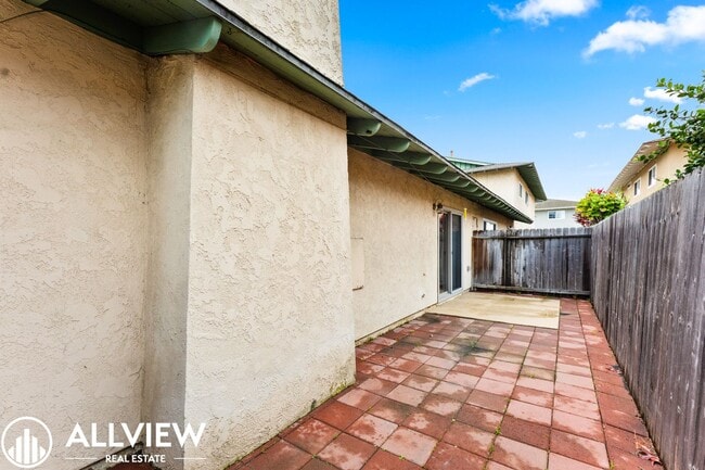 Building Photo - 16651 Tunstall Ln