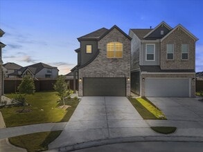 Building Photo - 5206 Sage Hls Dr