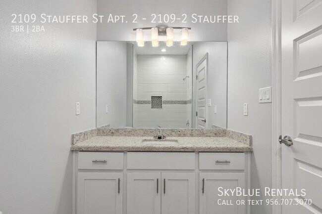 Building Photo - 2109 Stauffers St