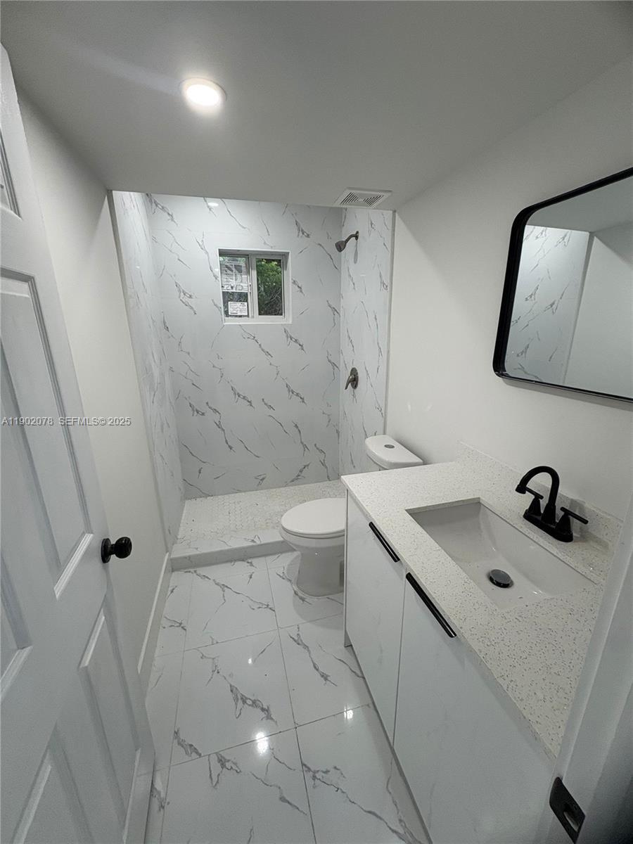 Building Photo - 10020 SW 171st St