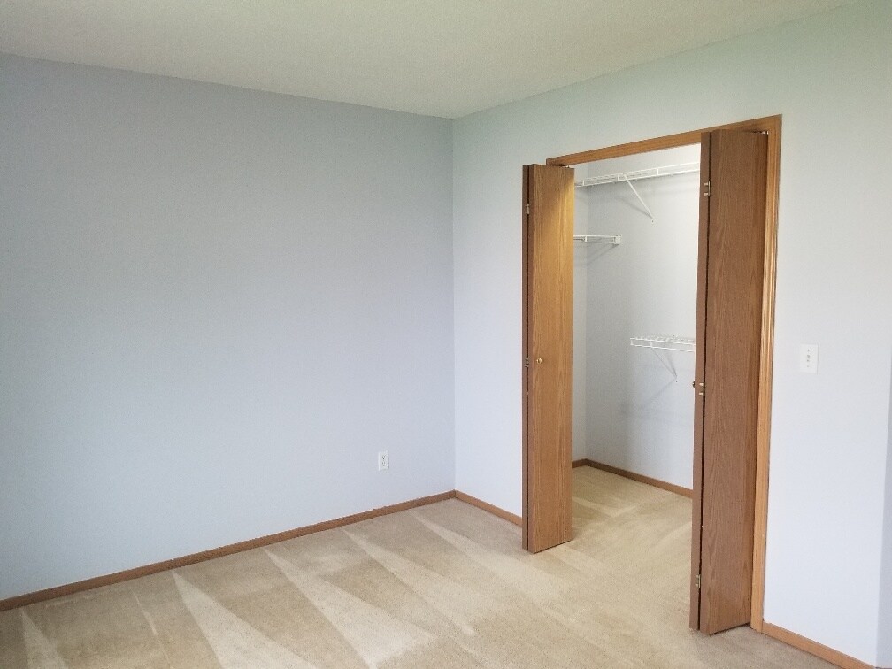 Building Photo - 1829 13th St E