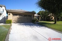 Building Photo - Beautiful 3BD/2BA Home in Bakersfield's 93312 — HOA Community, Open Floor Plan!
