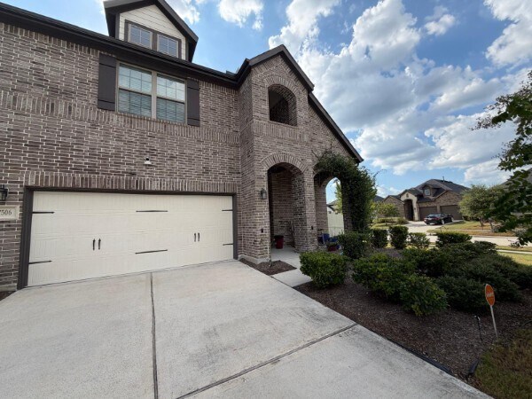 Building Photo - 17506 White Baneberry Dr