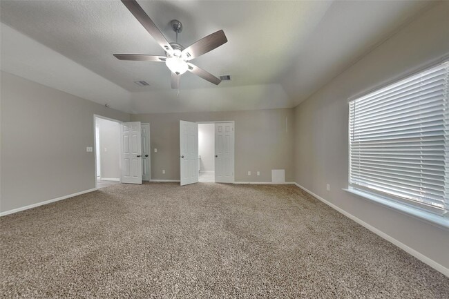 Building Photo - 5 Regency Ct