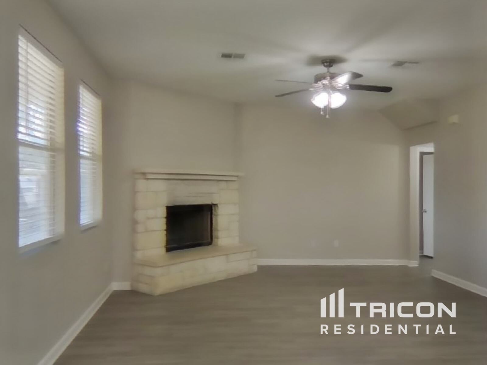 Building Photo - 312 Nogales Ln