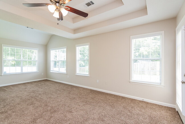 Building Photo - 50 Willow Crest Cove