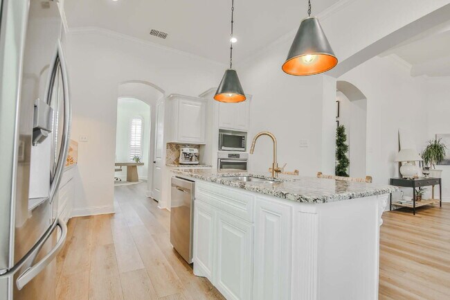 Building Photo - Preston Manor Home with Soaring Ceilings, Private Suite & Resort, Style Amenities