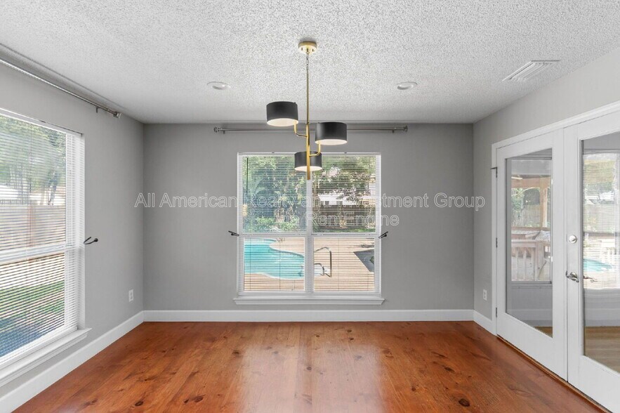 Building Photo - 101 Hands Cove Ln