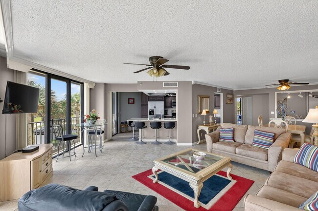 Building Photo - 9650 S Ocean Dr