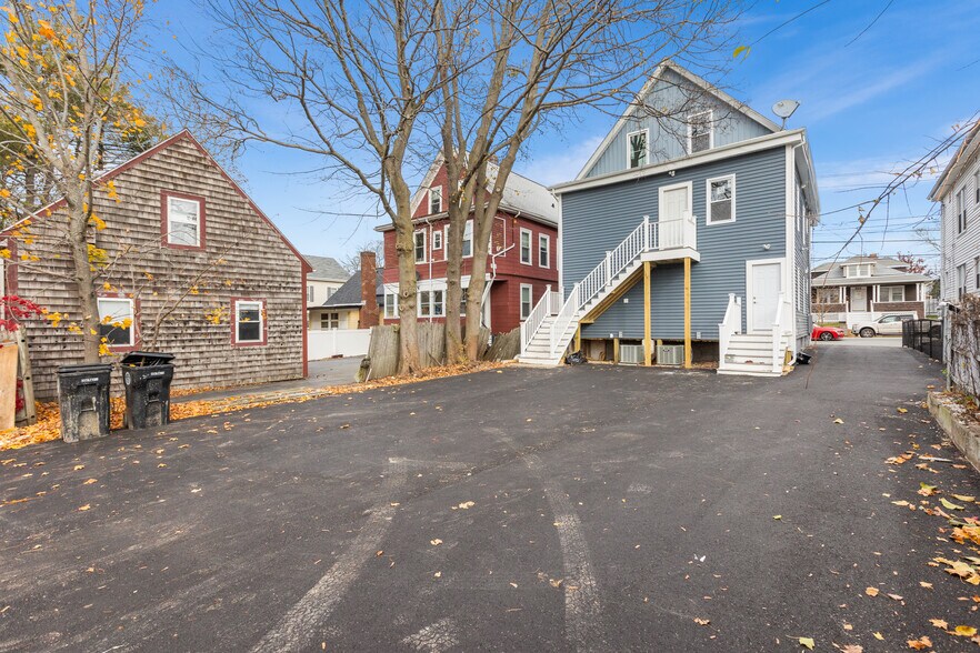 Building Photo - 322 Jefferson Ave