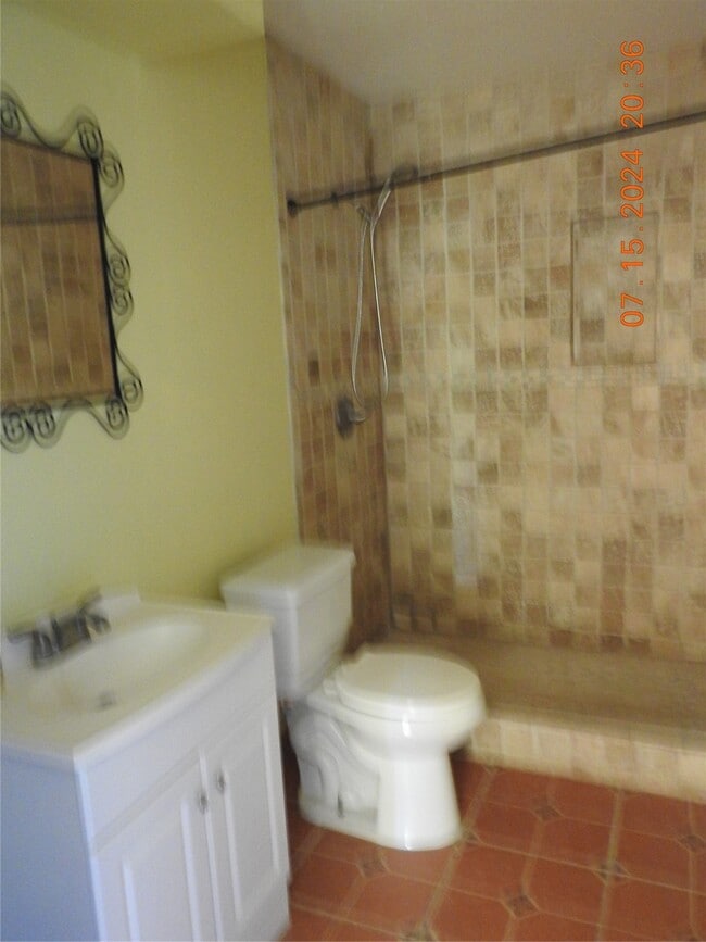 Building Photo - 34819 Lake Point