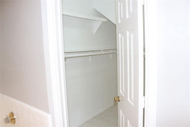Building Photo - 285 Alex Dr