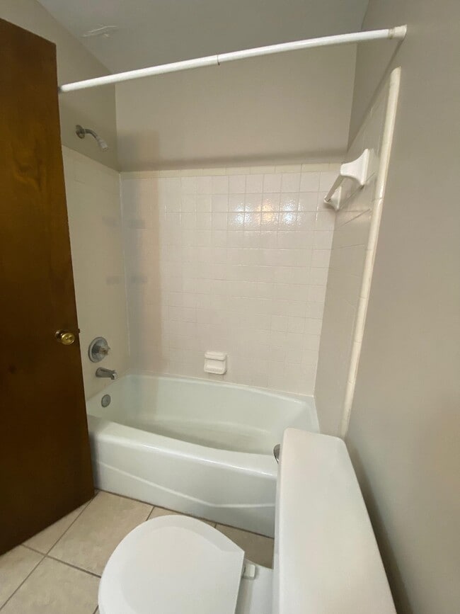 Building Photo - 2081 Sandcastle Dr