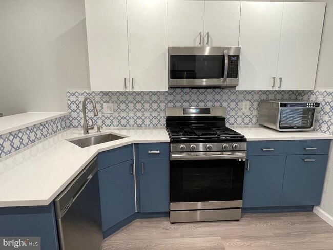 Building Photo - 250 W Bridge St