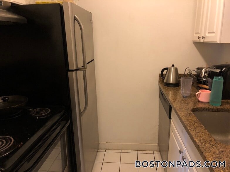 Building Photo - 776 Columbus Ave