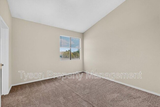 Building Photo - 4209 Ridgeway Ct