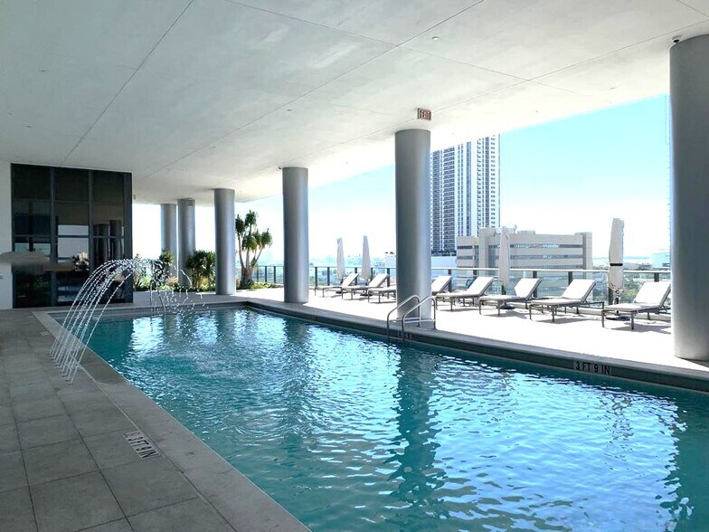 HEATED POOL - 1600 NE 1st Ave