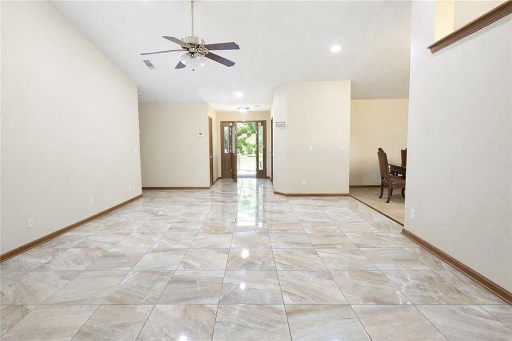 Building Photo - 1980 Champions Pkwy NW