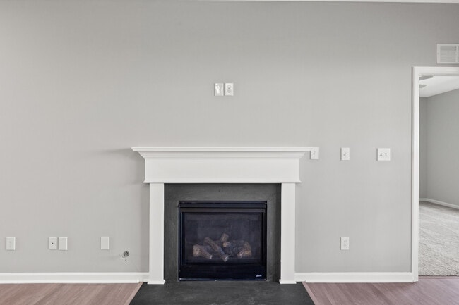 Building Photo - 500 Bellerive Blvd