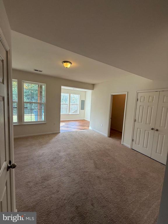 Building Photo - 120 Woodman Ct