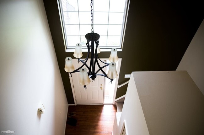 Building Photo - 3 br, 3.5 bath  - 29502 Juneau Ln