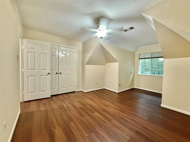 Building Photo - 105 S Spiral Vine Cir
