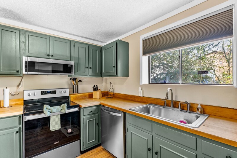 Building Photo - 416 Donaldson Rd