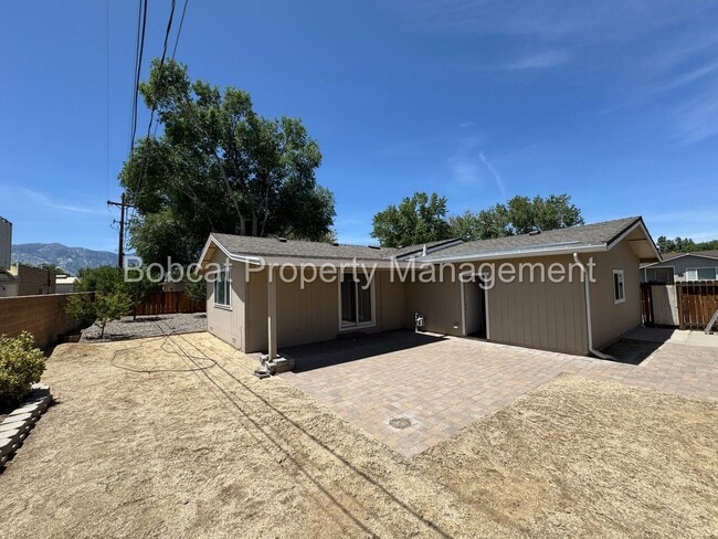Building Photo - 3 Bed, 2 Bath, Home Located in Gardnerville