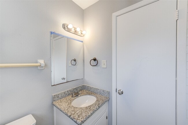 Building Photo - 5327 Crestmont St