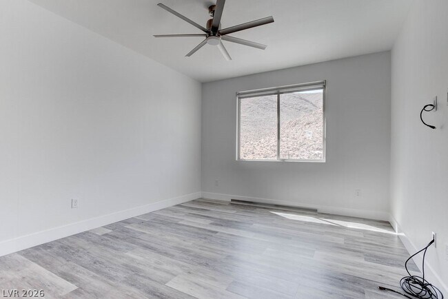 Building Photo - 12735 Coastline Shadow St