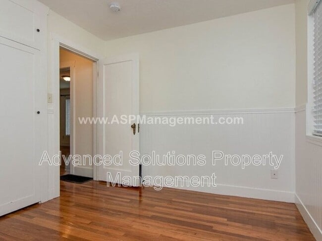 Building Photo - 765 Jepson Ave