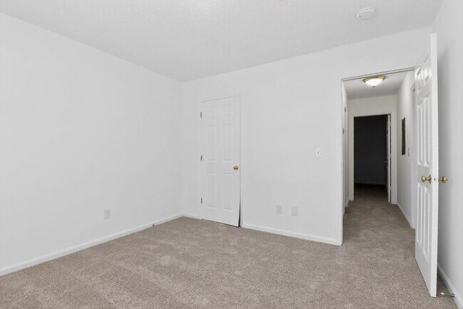 Building Photo - Well-Maintained 2BD/1BA Duplex in Concord, NC!