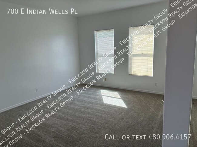 Building Photo - 700 E Indian Wells Pl