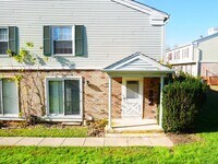 Building Photo - Move-In Ready 2-Bedroom End-Unit Townhouse Condo- Reisterstown, MD