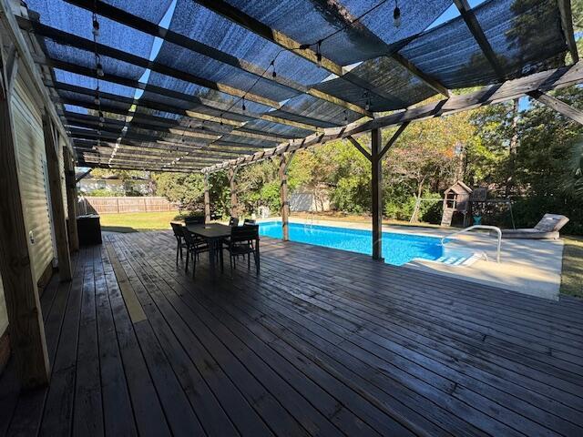 Building Photo - 1831 Huckleberry Dr