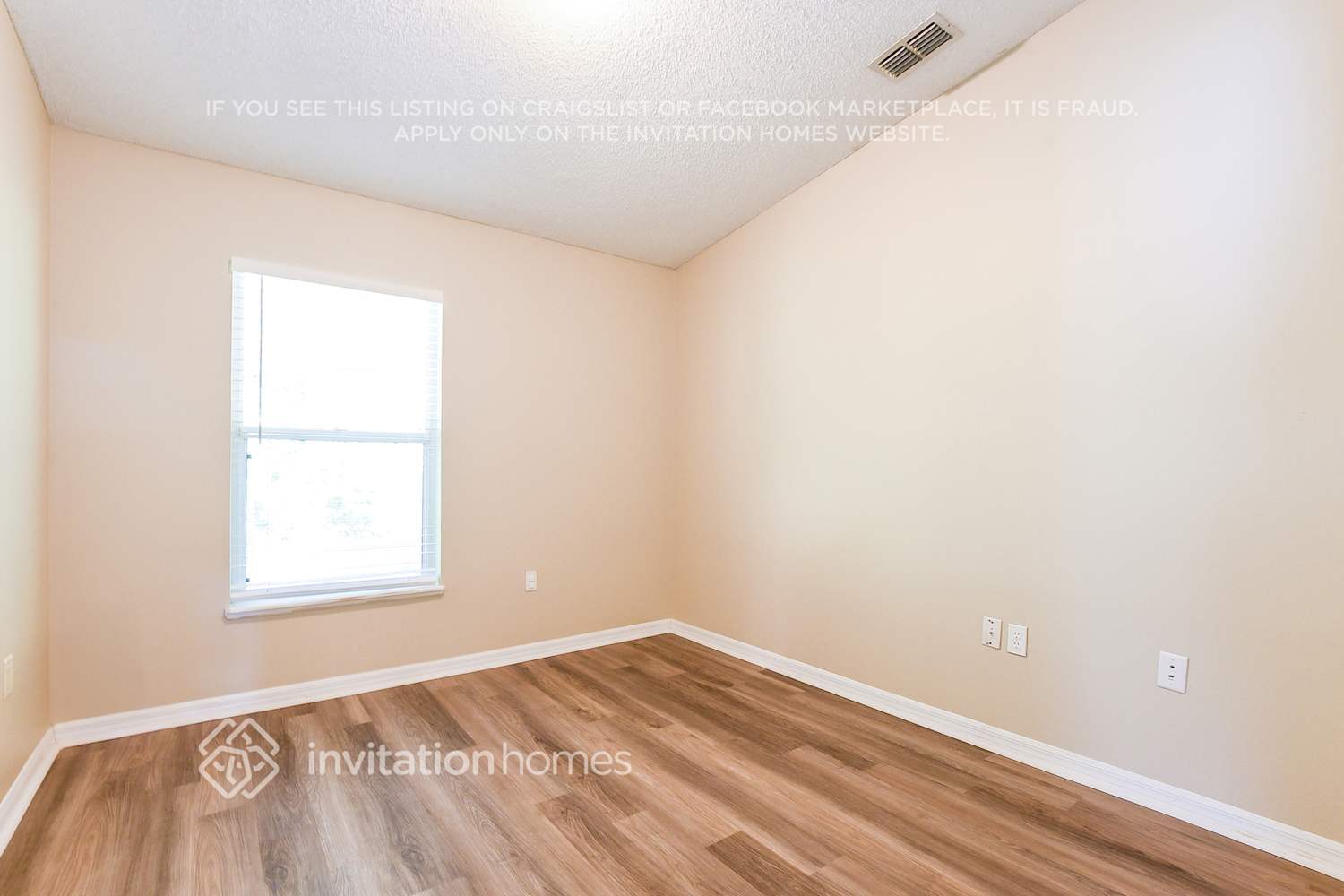 Building Photo - 3277 Bellingham Dr