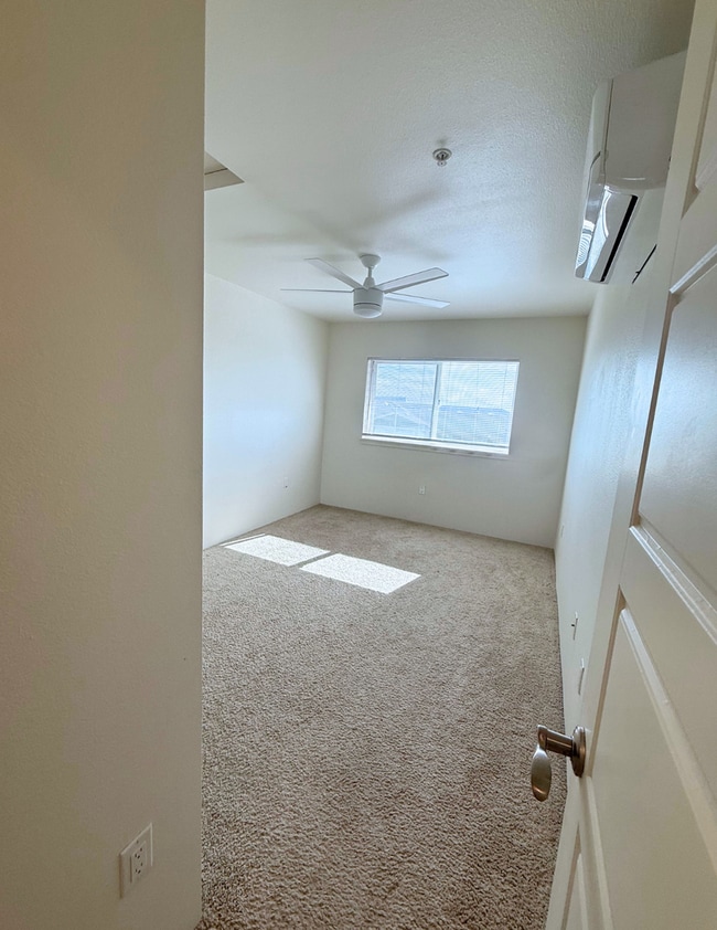 Building Photo - 3/2.5/2 Townhome is Kapolei- Pohakala at M...