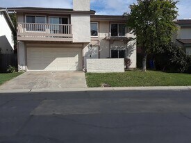 Building Photo - 4425 Caminito Pedernal