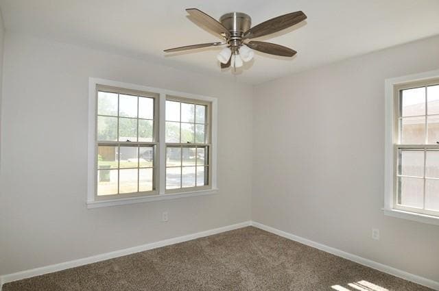 Building Photo - 402 E Carolyn Dr