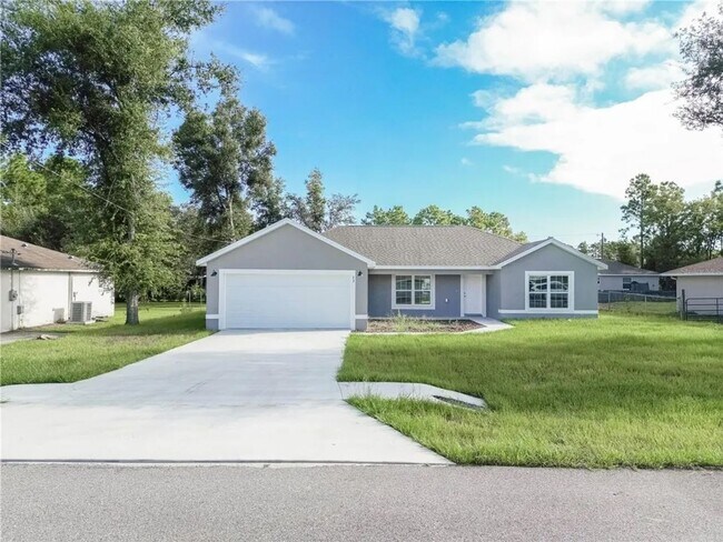 Building Photo - Desirable Silver Springs Shores - 3/2/2 **Won't Last**